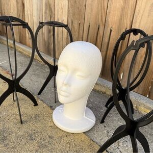 Wig stand - styrofoam head and 4 collapsible stands